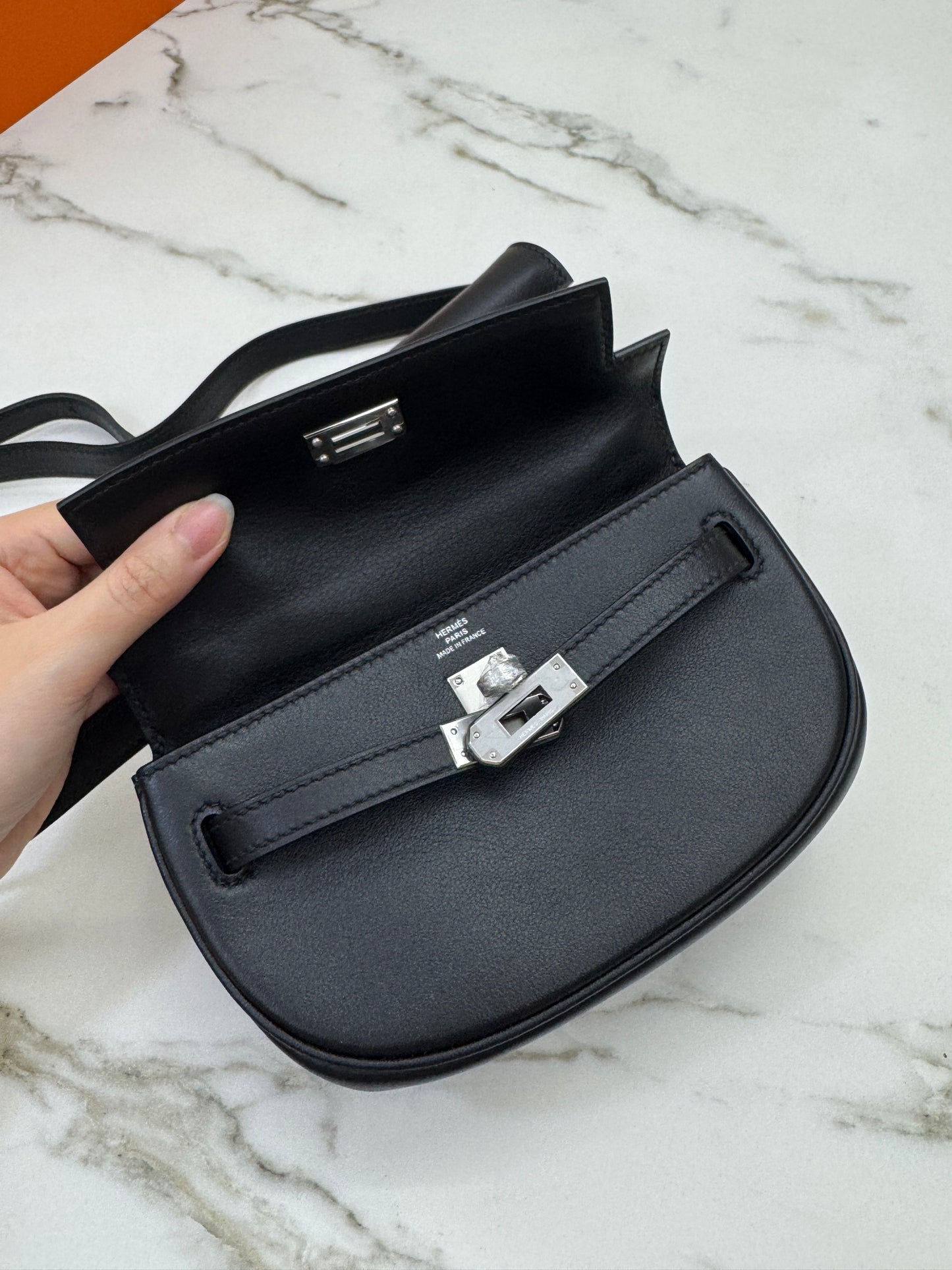HERMES Kelly Moove 黑銀 Swift Noir PHW