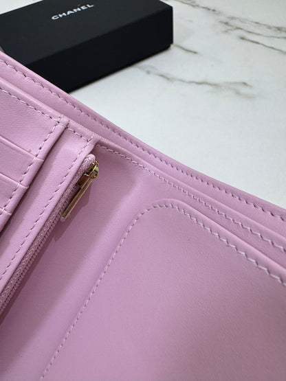 CHANEL Passport Holder 粉紅色淺金扣
