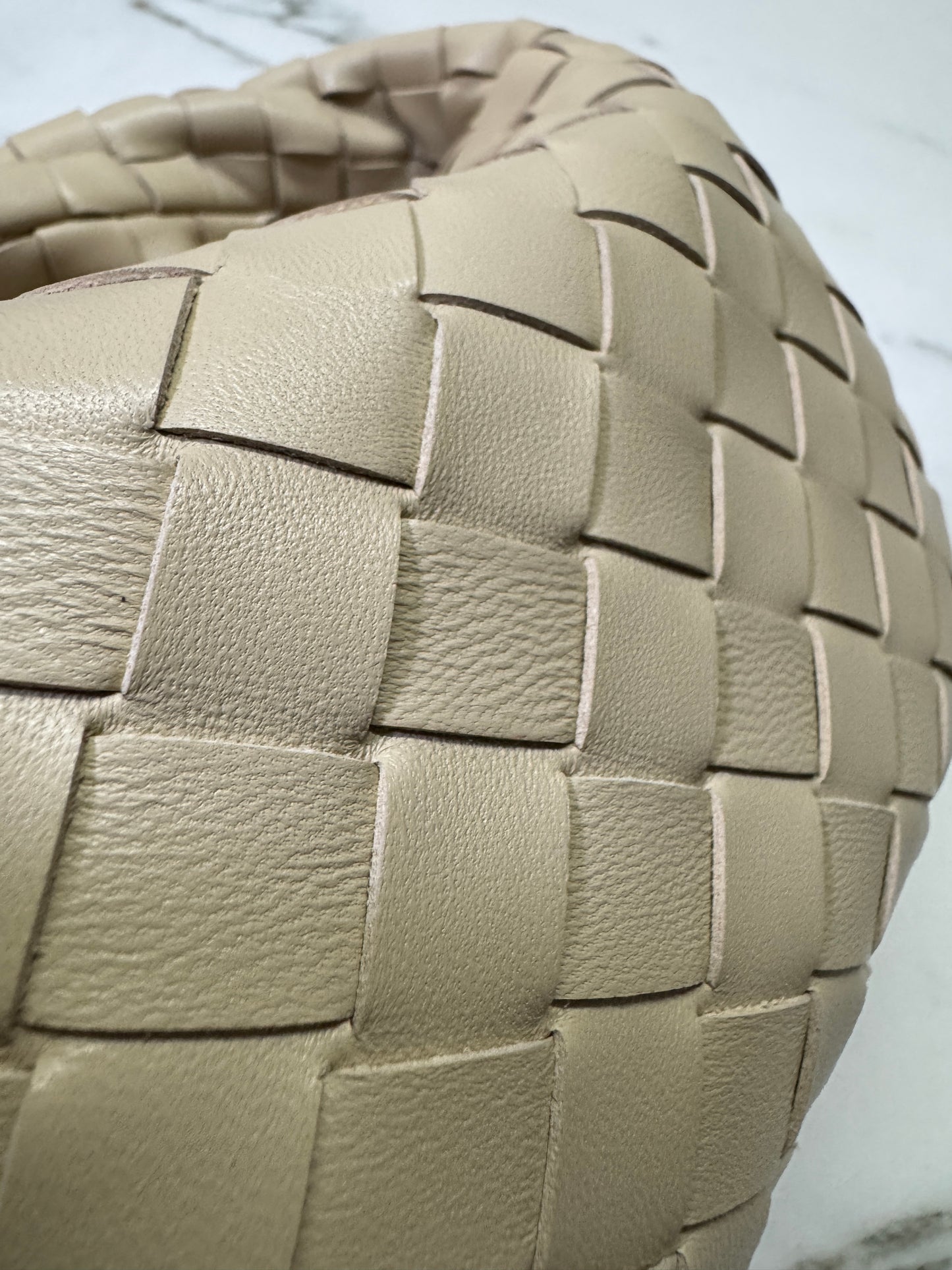 BV Mini Jodie 燕麥色 Porridge