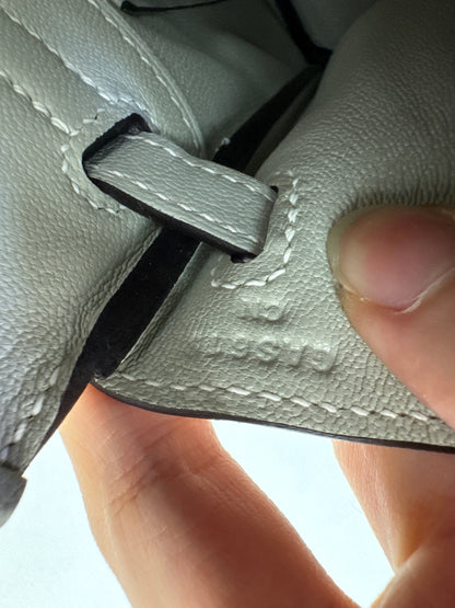 HERMES Birkin 25 SO 奶昔白拼珍珠灰 山羊皮 拉絲銀扣