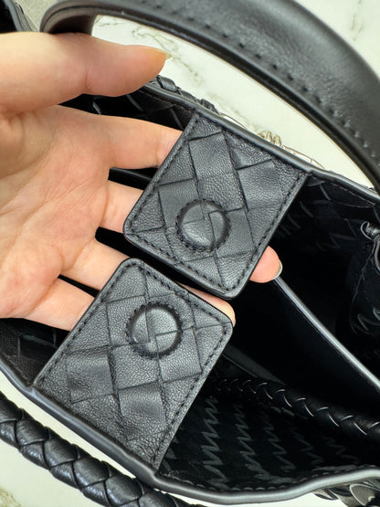 BV Andiamo Medium 黑銀