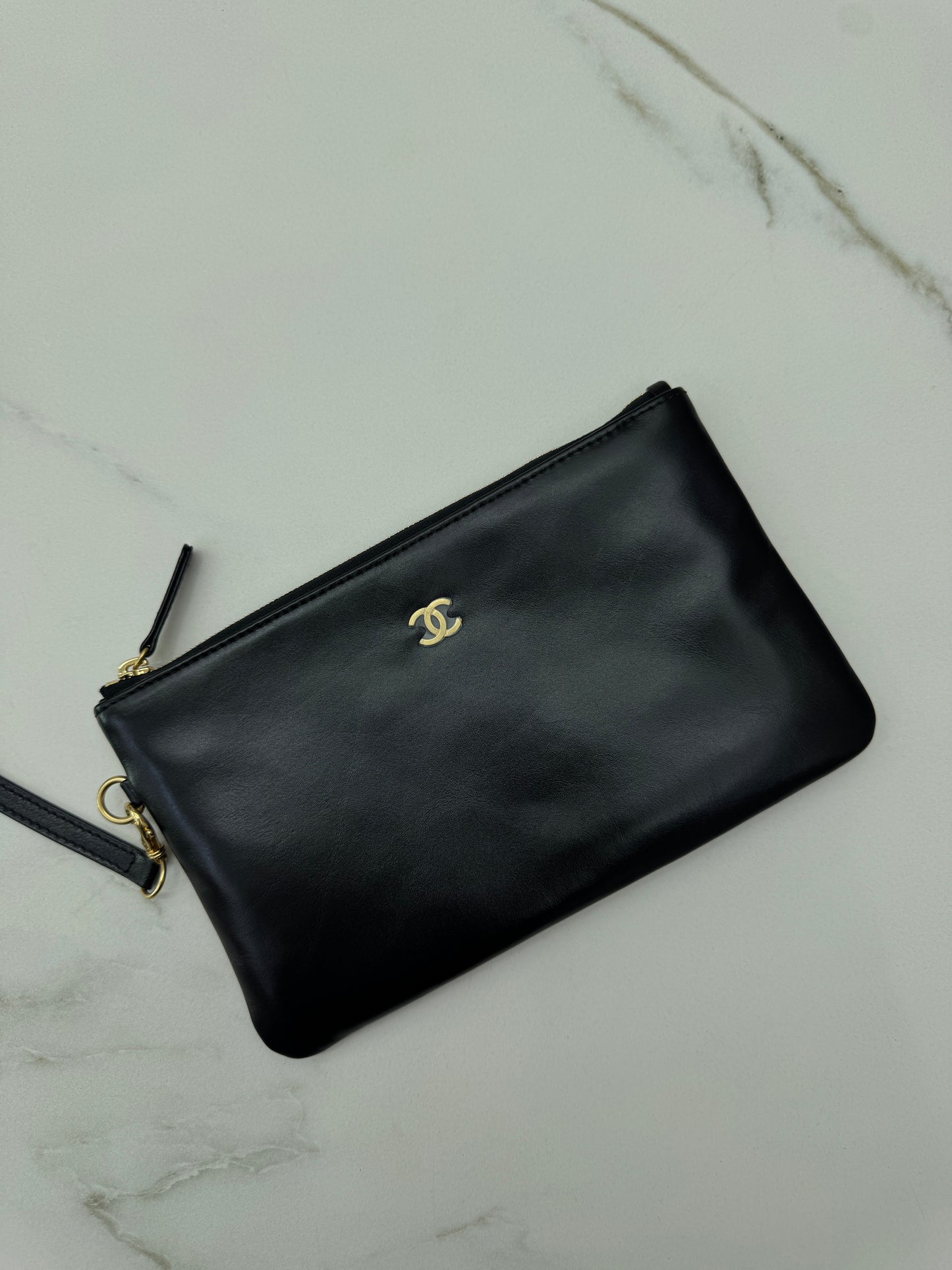 CHANEL 22Bag Medium 黑金