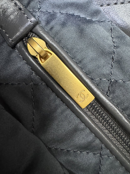 CHANEL 22Bag 小號 深灰色