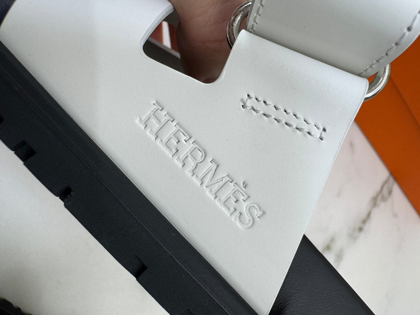 HERMES Chypre 二舅拖 白色