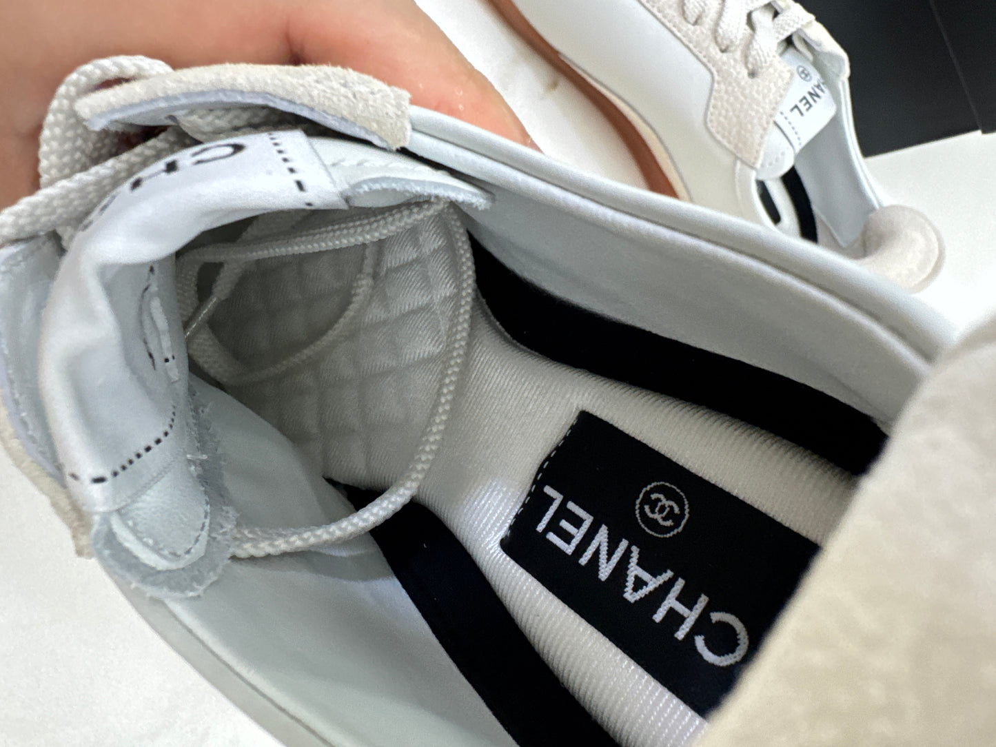 CHANEL 26P 熊貓德訓鞋