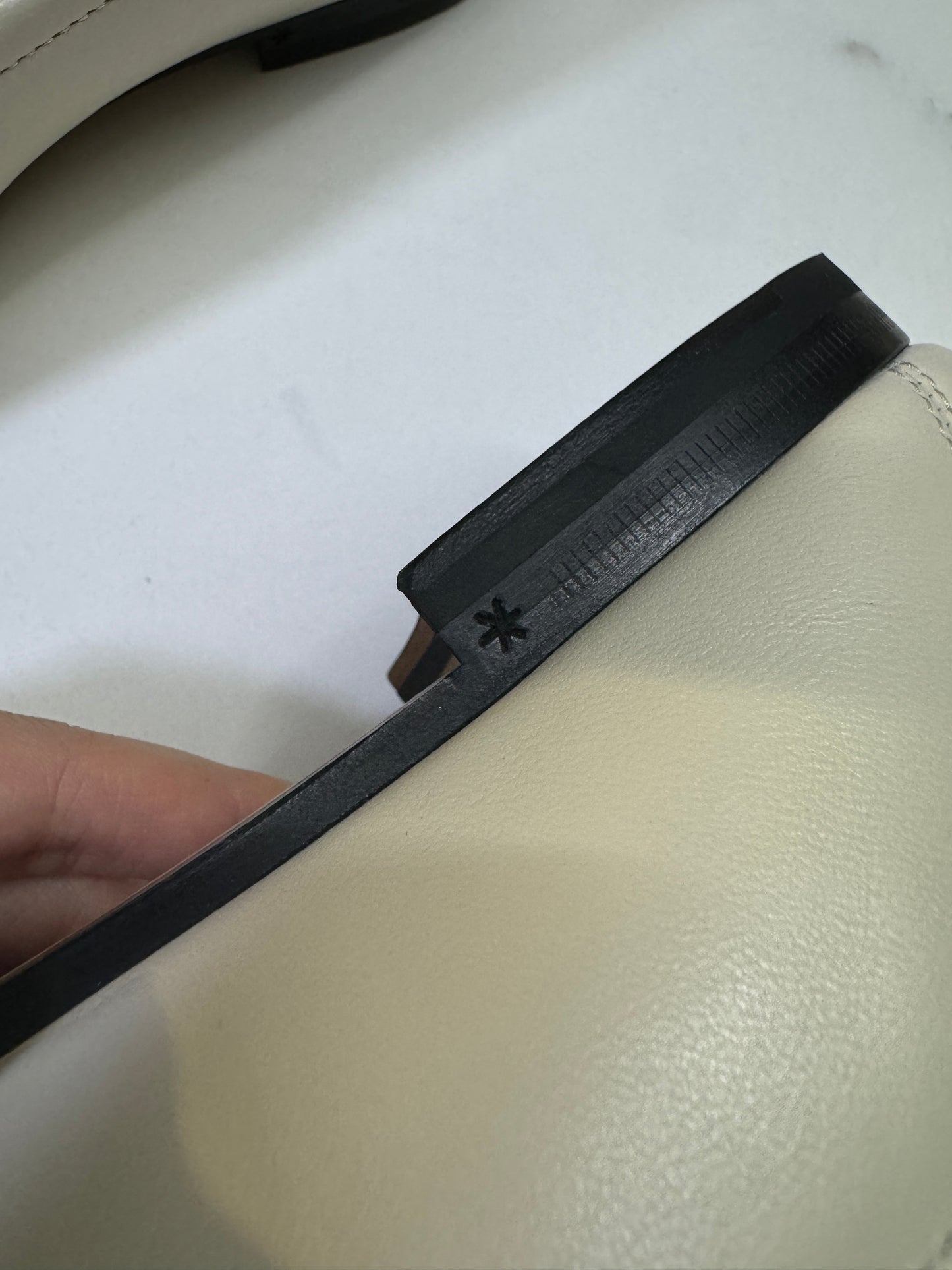 GUCCI Loafers 踩跟樂福鞋 奶白色