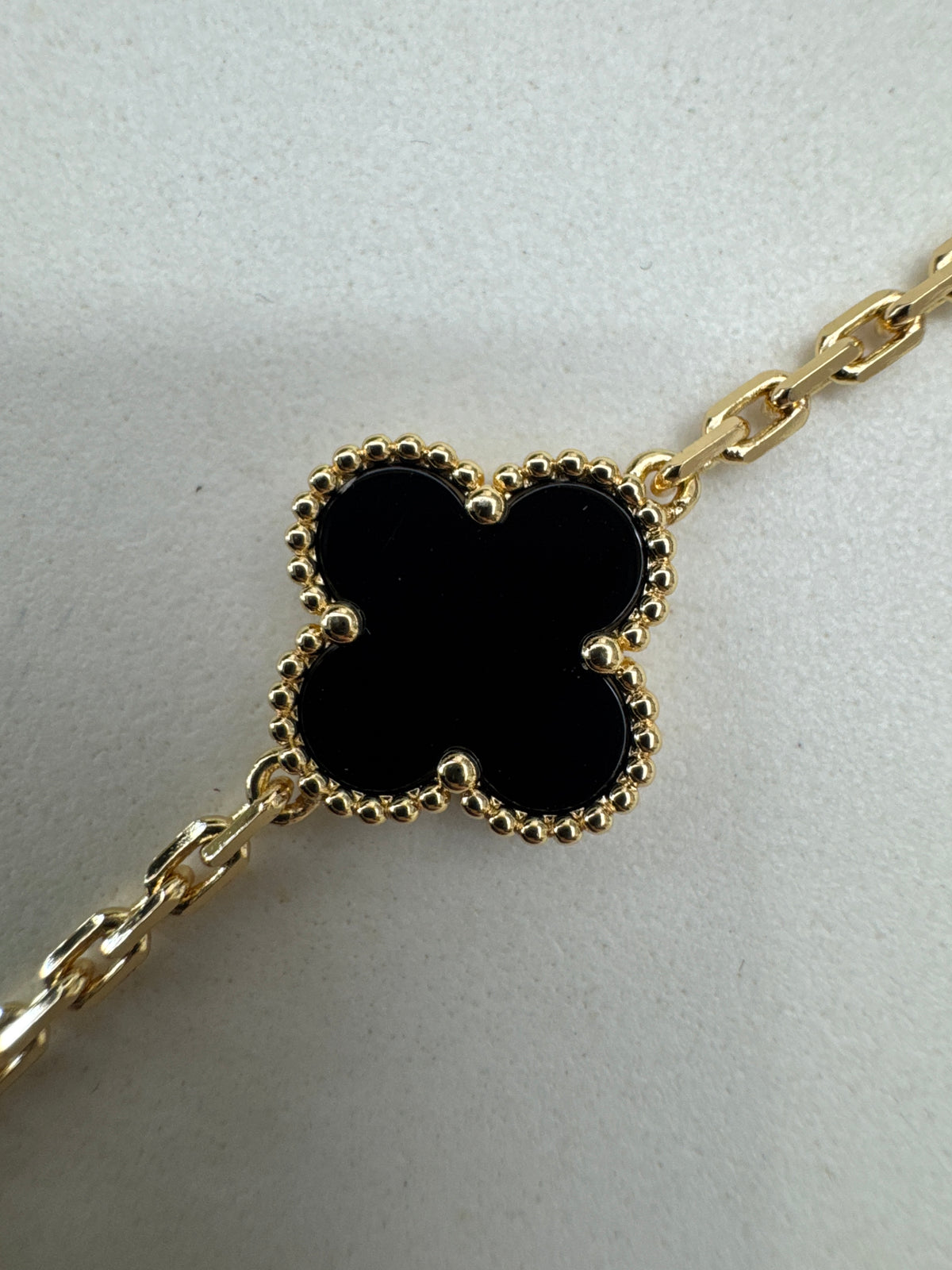 VCA Vintage Alhambra Bracelet 黑玉髓