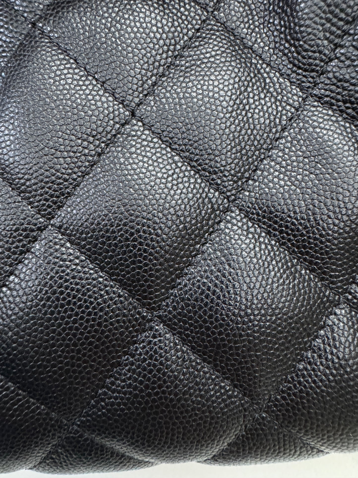 CHANEL Mini 25 Bag 黑色荔枝皮 金扣 Caviar Calfskin GHW