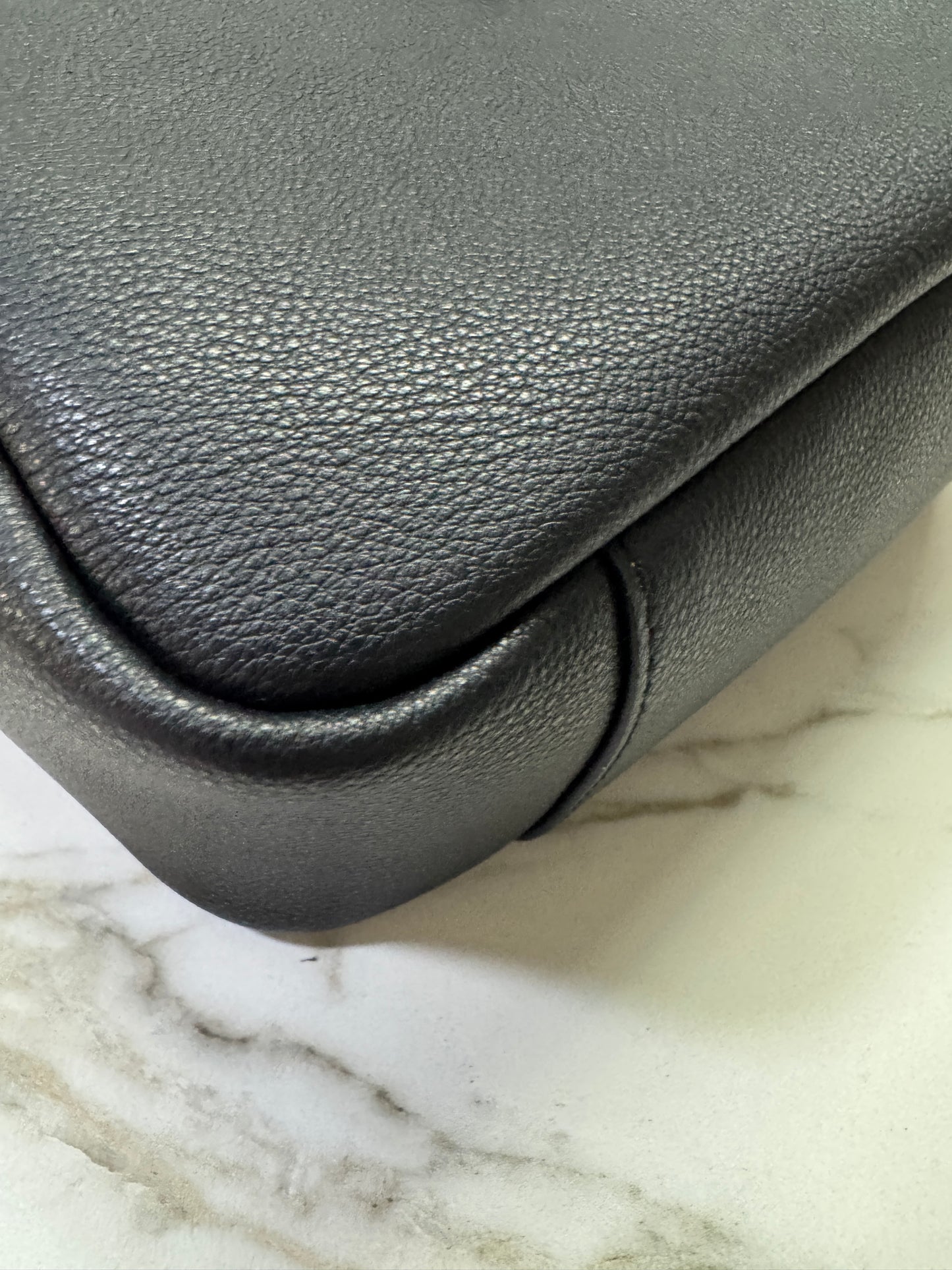 YSL LE 5 A 7 Hobo Small Black