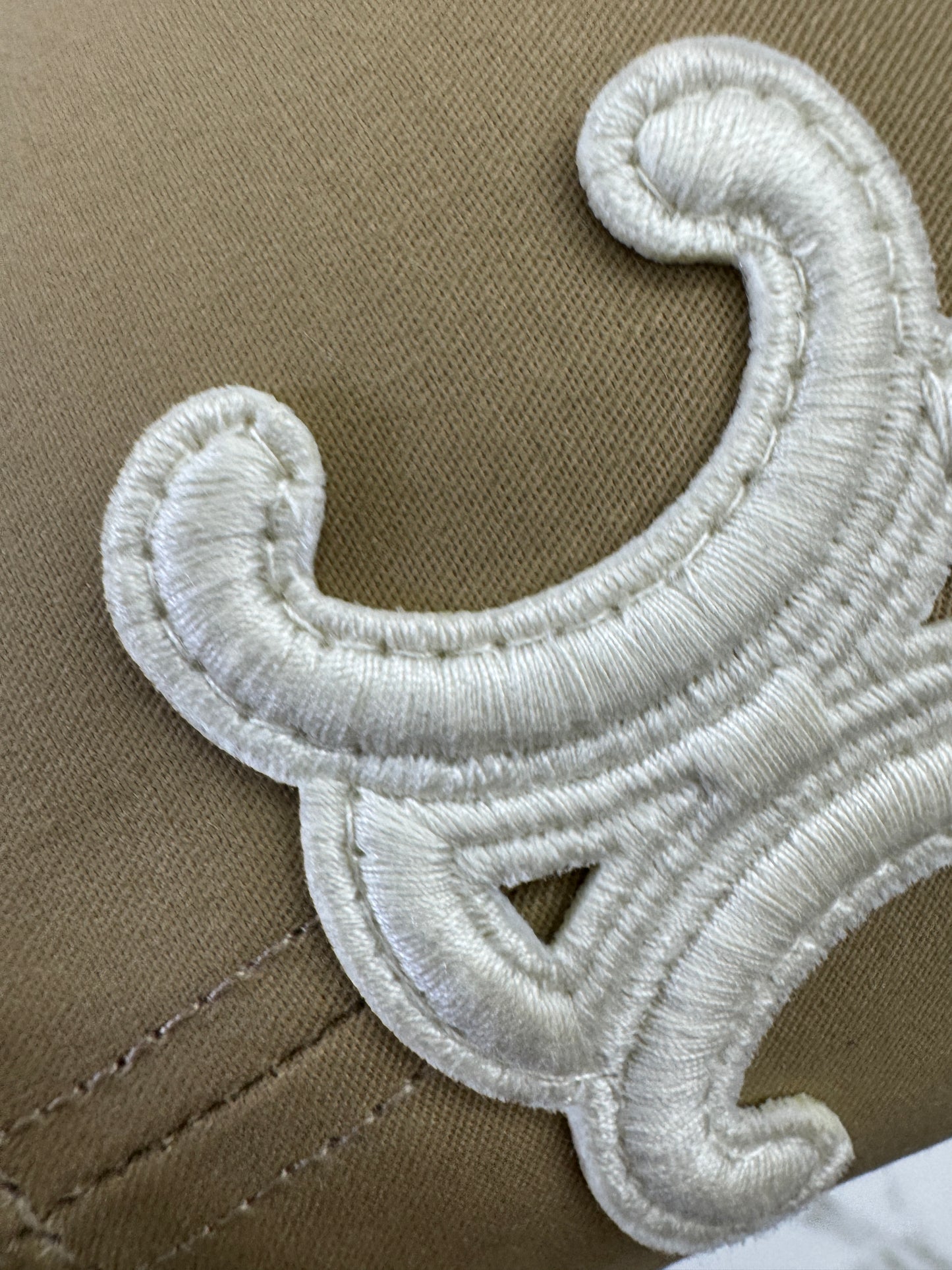 CELINE 凱旋門鴨舌帽 卡其色