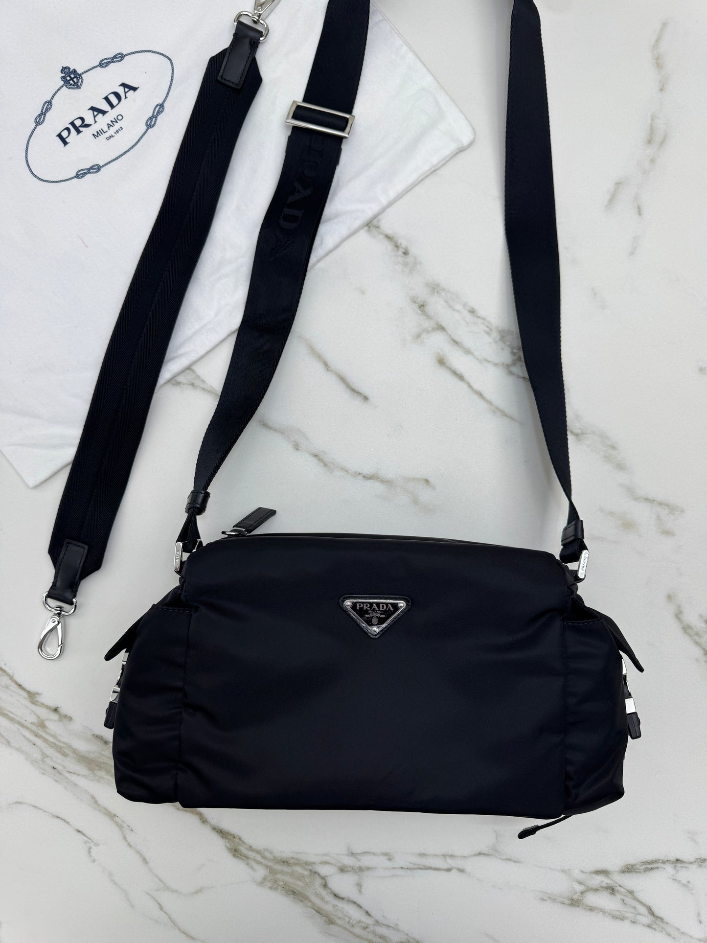 PRADA Explore 男裝 Re-nylon