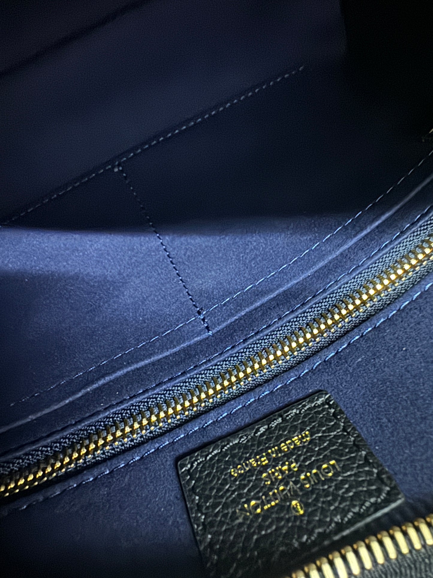 LV Carryall 全皮黑 PM