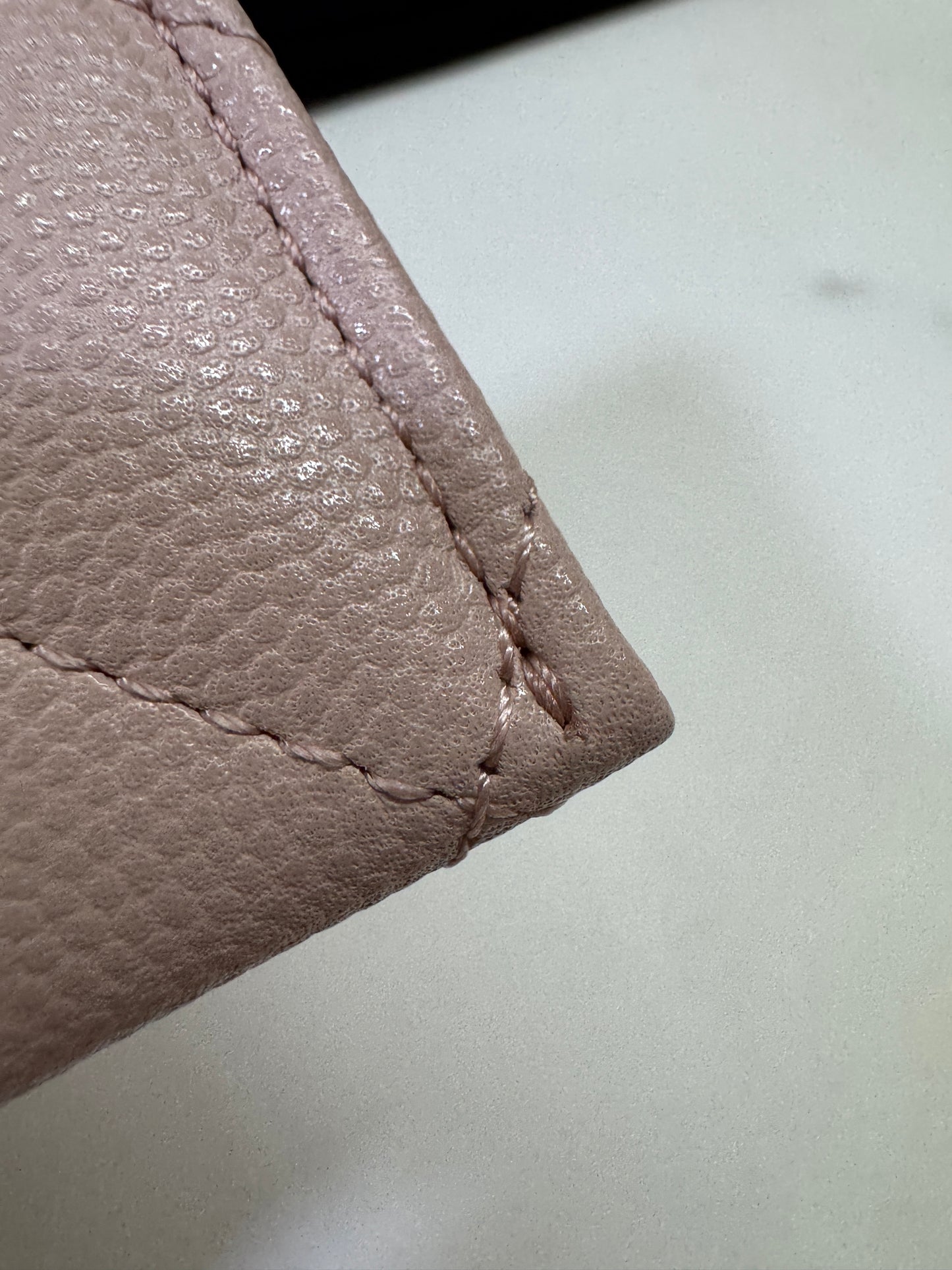 CHANEL 21C 裸粉色卡包