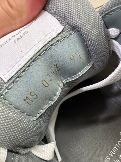 LV Trainer 25年灰牛仔