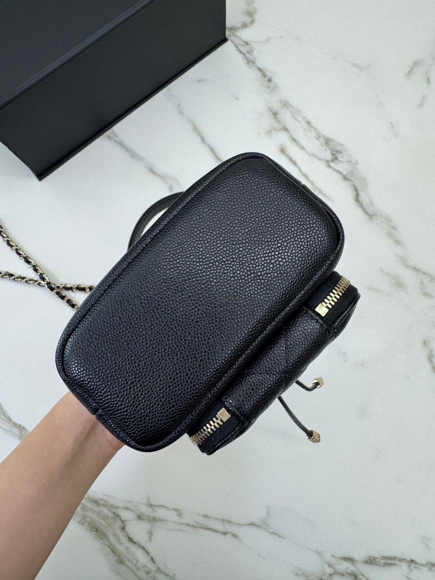 CHANEL 25B 迷你水桶