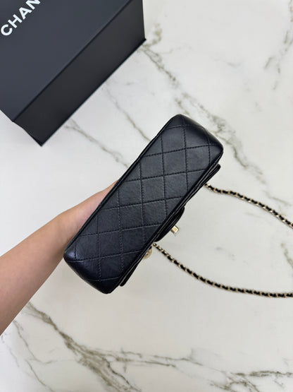 CHANEL 25K亮面淺金球 Mini CF20 Pearl Crush