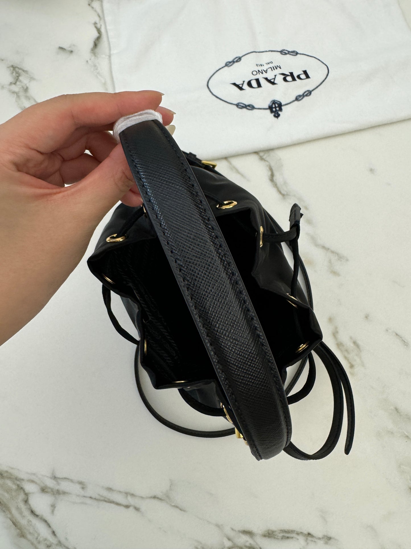 PRADA Re-nylon 小水桶 Black