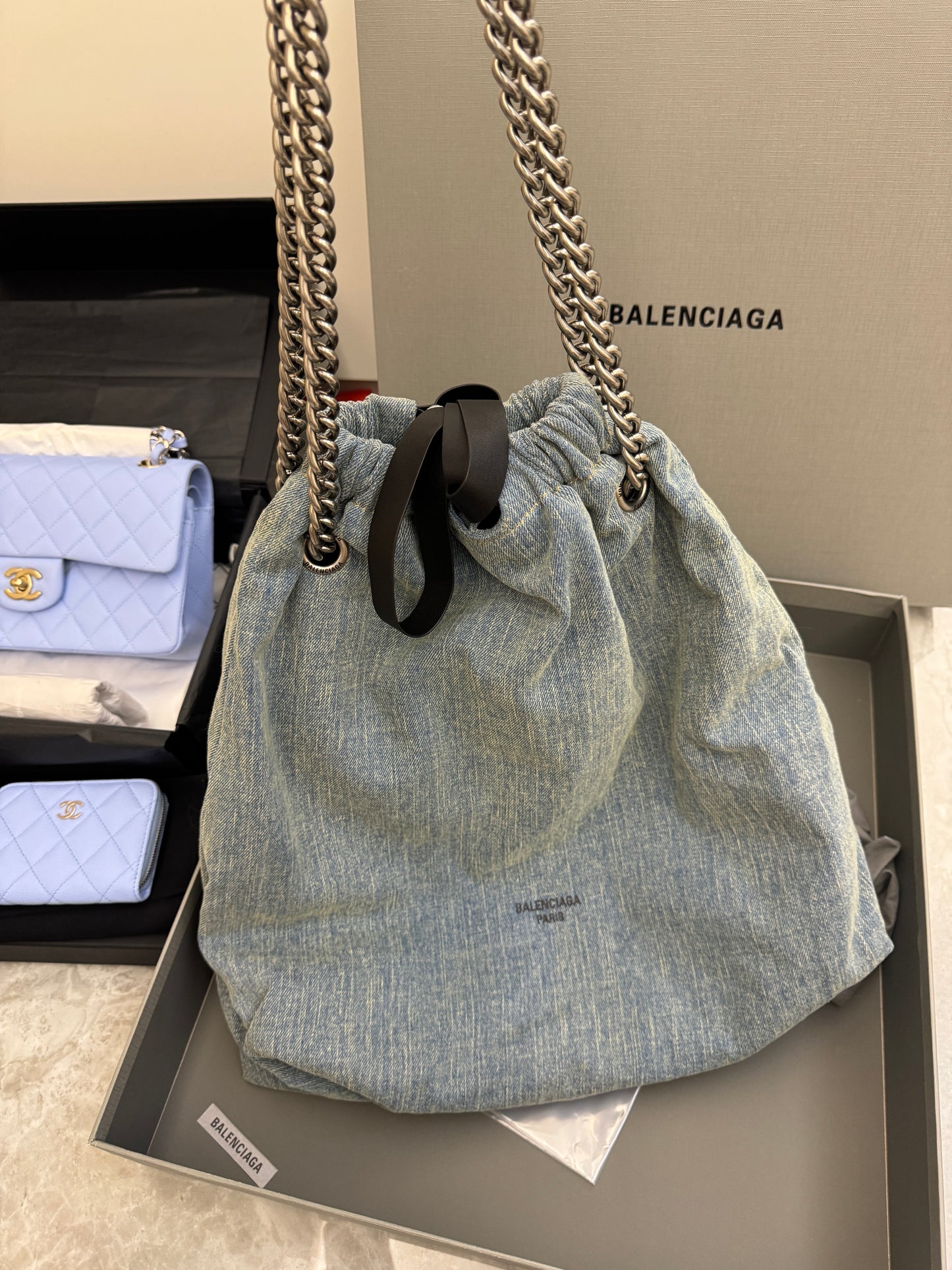 BALENCIAGA CRUSH 牛仔垃圾袋 Medium