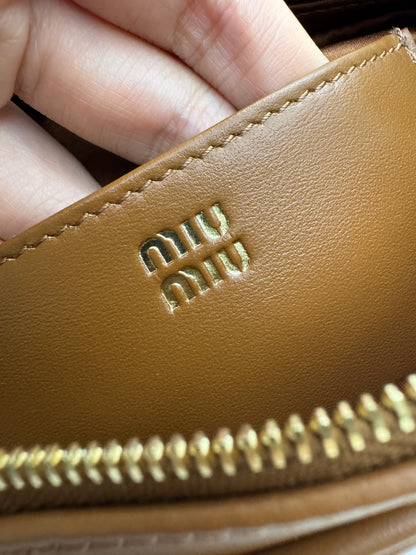 MIU MIU Pouch 麻將包腋下包