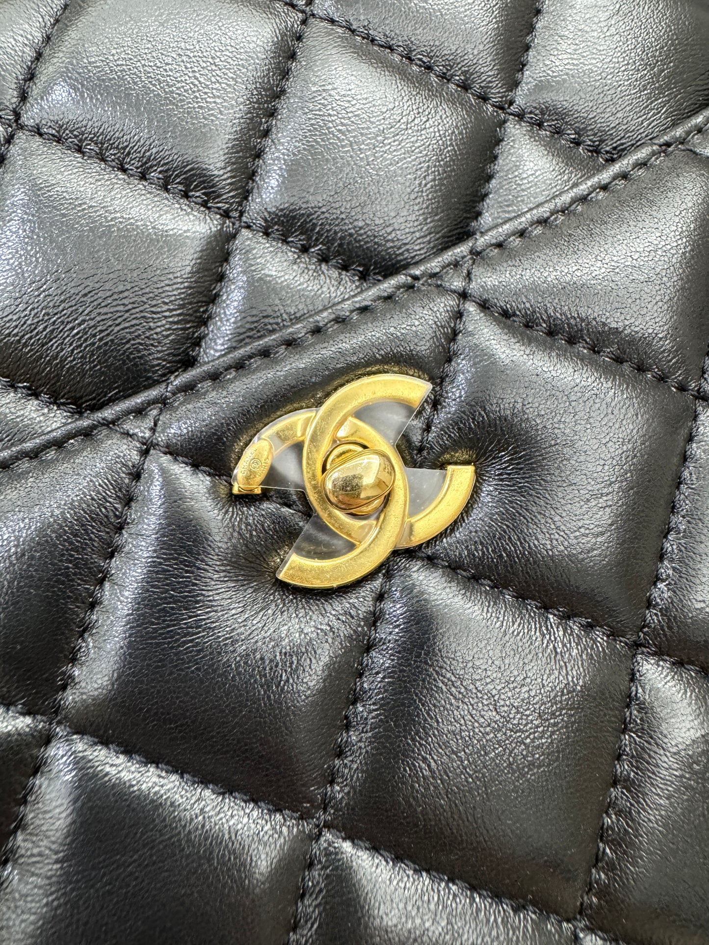 CHANEL 24K 金幣相機包 Medium