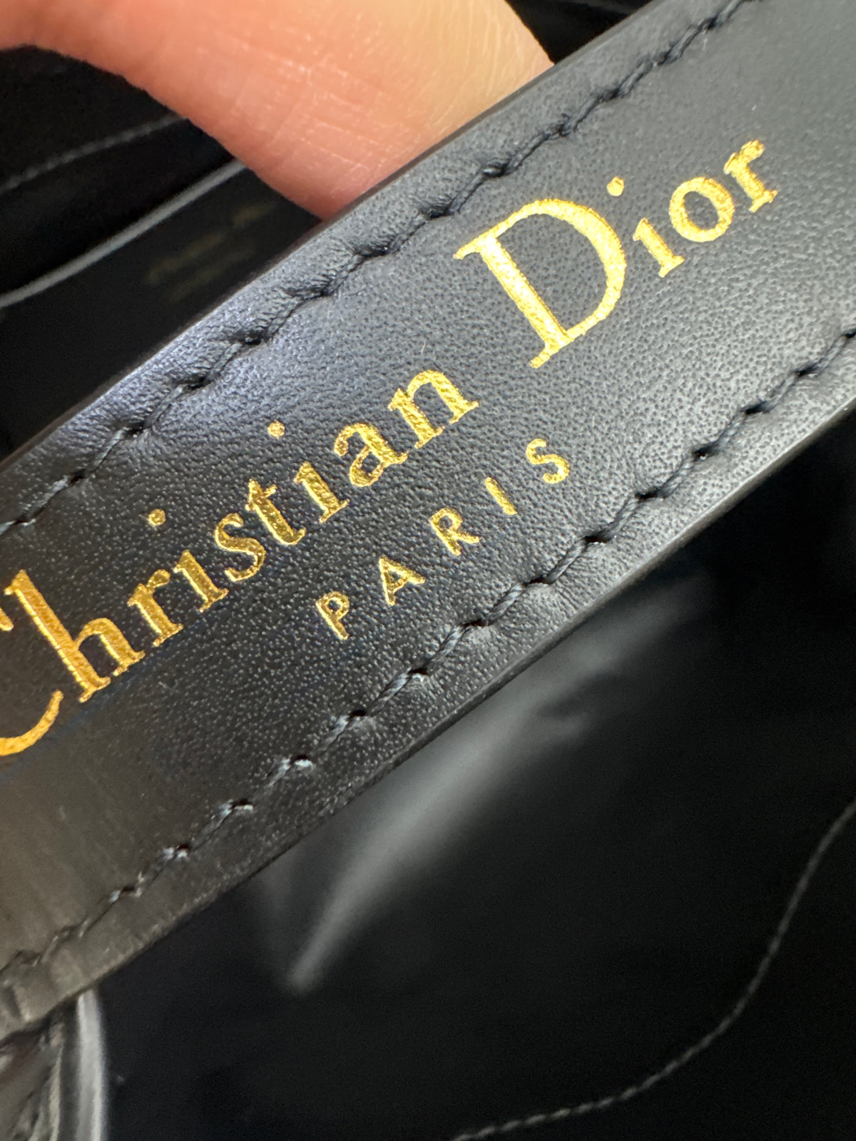 DIOR Toujours Vertical Small Black