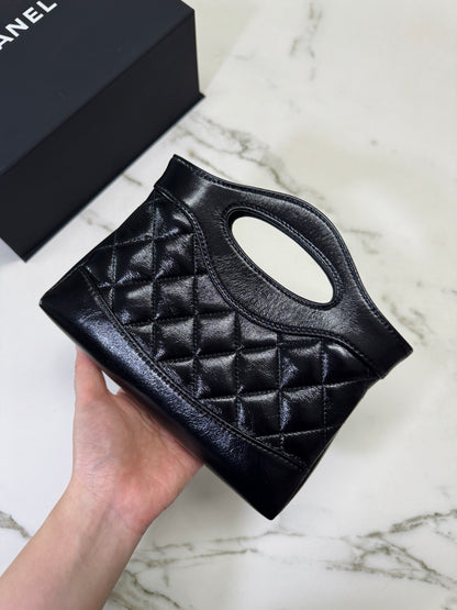 CHANEL 31Bag Nano 黑色油臘羊皮