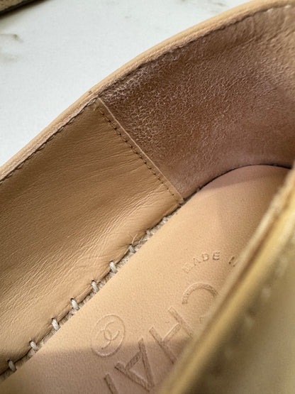 CHANEL 全皮漁夫鞋 杏拼黑