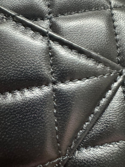 CHANEL woc 24A 琺瑯調節扣 羊皮 黑