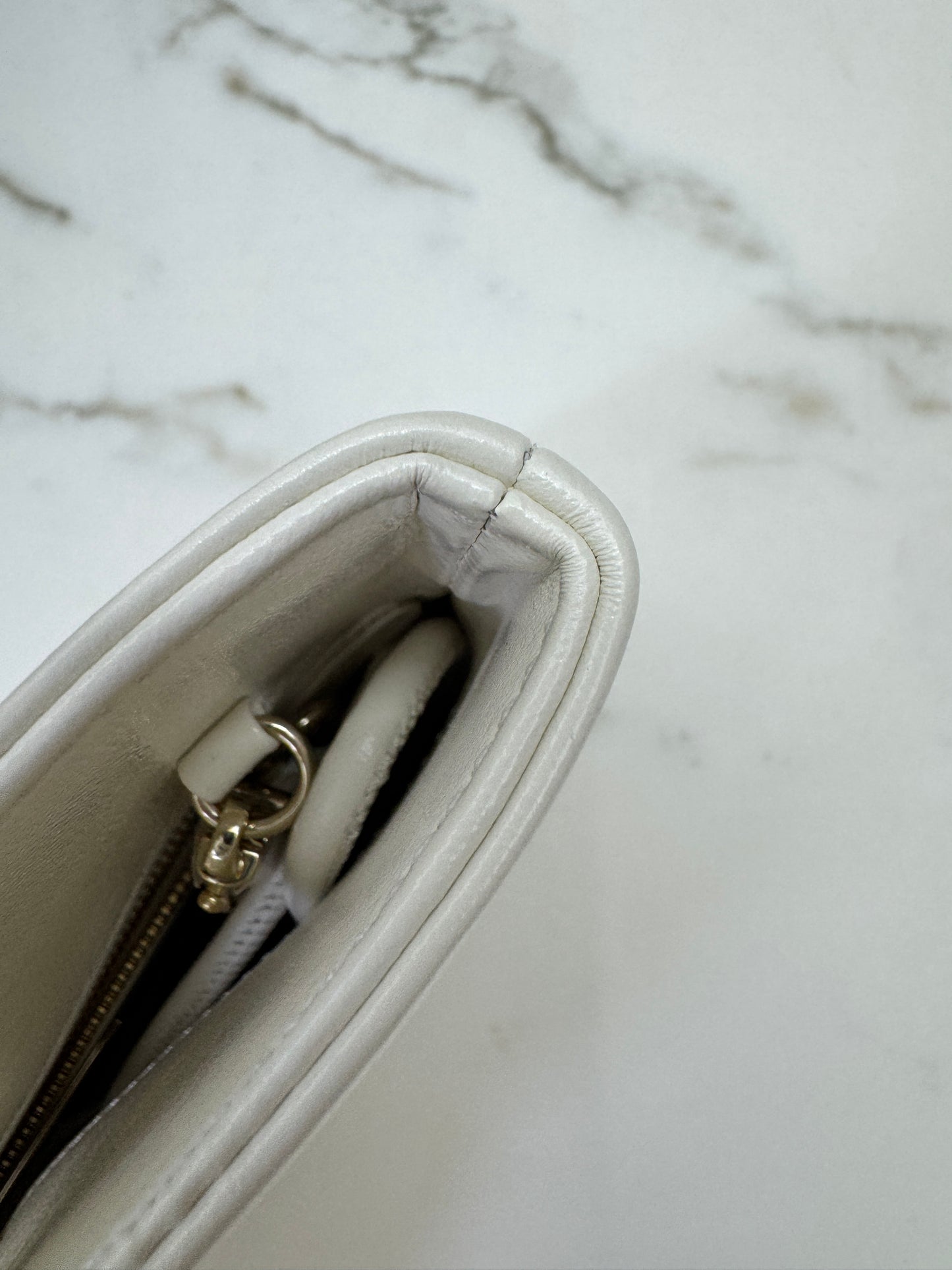CHANEL Mini 31Bag 油蠟羊皮 白色 新版