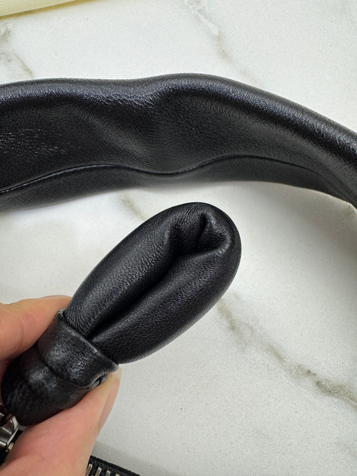 LEMAIRE Croissant Medium 牛角包羊皮 Lambskin