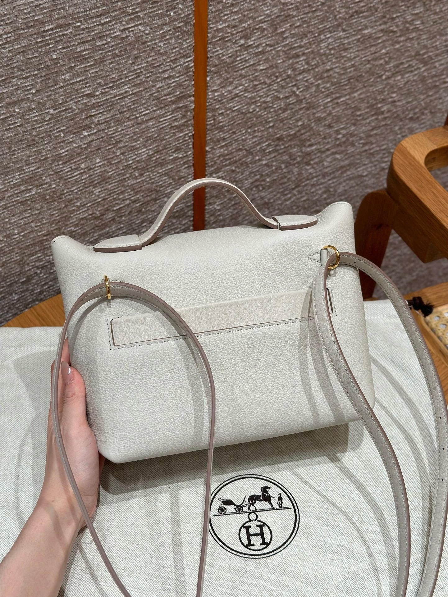 HERMES 2424 冰川白金扣 evercolor