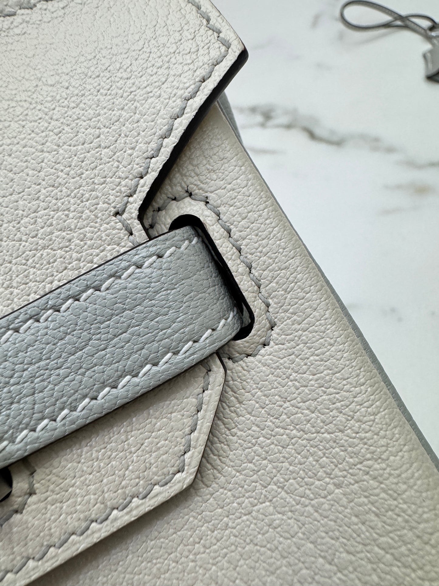 HERMES Birkin 30 SO 珍珠灰拼奶昔白山羊皮 拉絲銀扣 Chevre Mysore Gris Pearl x Craie