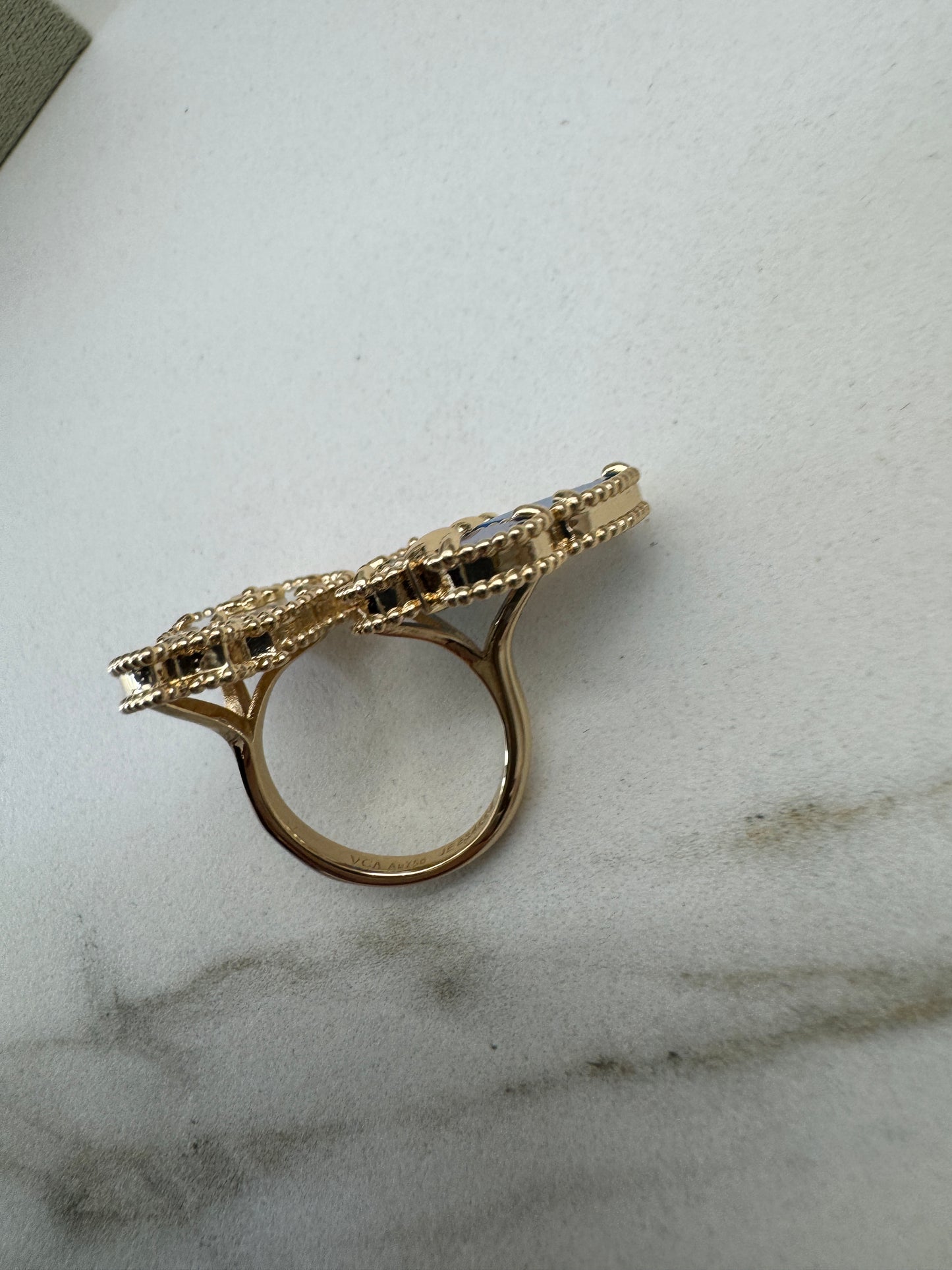 VCA Lucky Spring Ring 蝴蝶指間戒