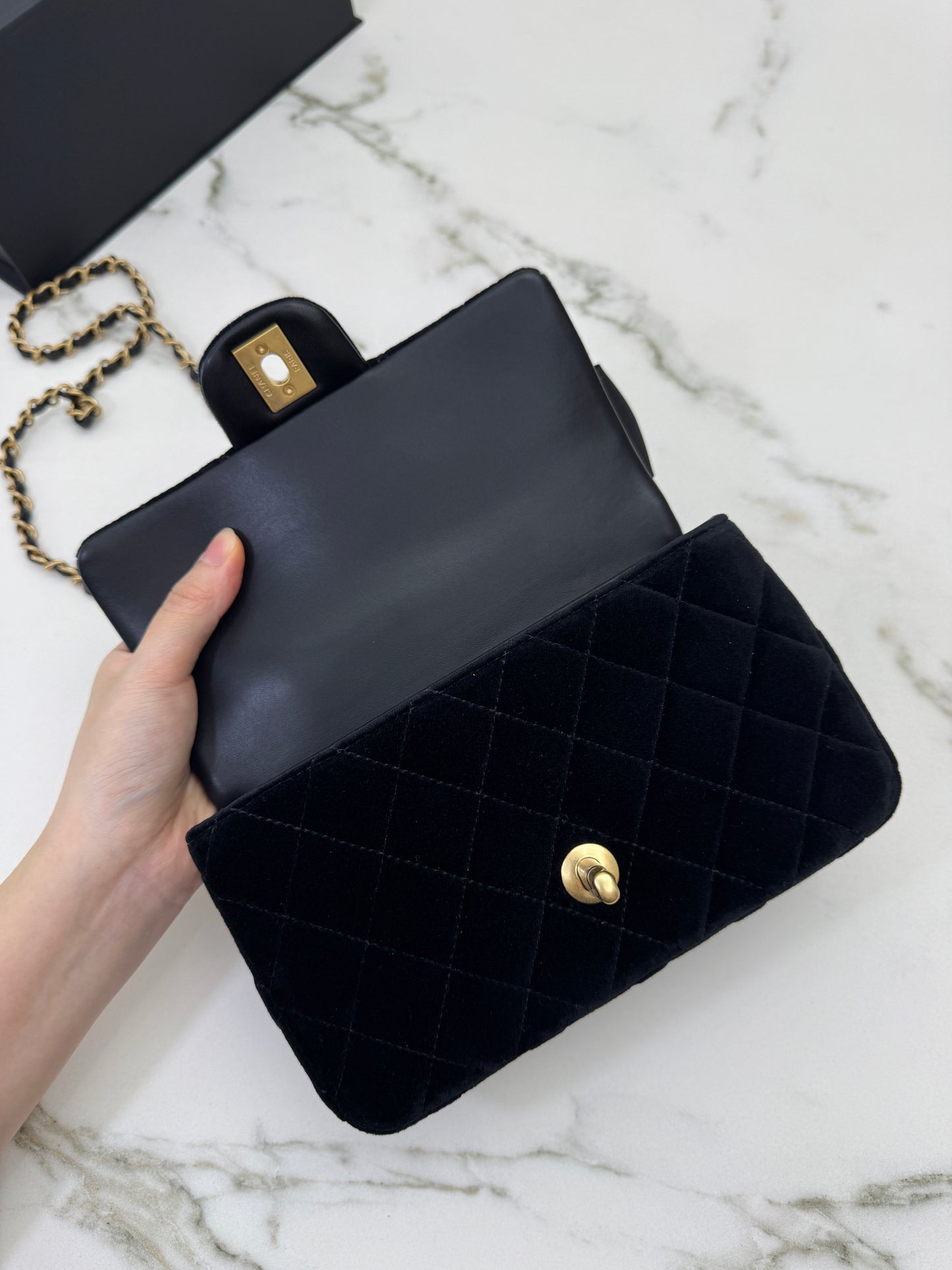 CHANEL 25K 蝴蝶結絲絨 Mini CF Top Handle