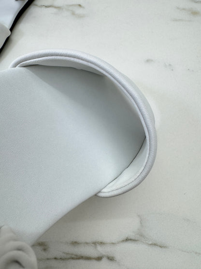 MIU MIU 兩穿魚嘴涼鞋 白色