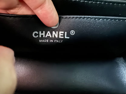 CHANEL 24A mini cf with top handle so black