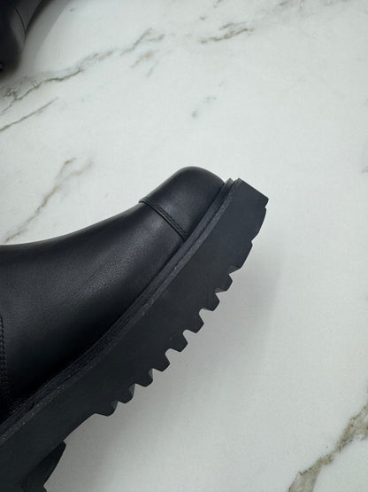 CHANEL 24B 切爾西長靴