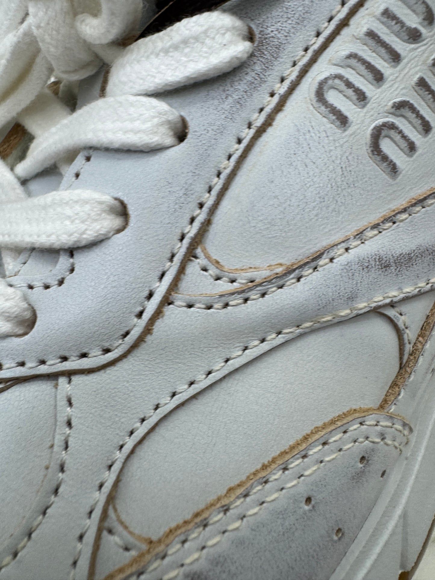 MIU MIU X NB 25年版 做舊老爹鞋￼