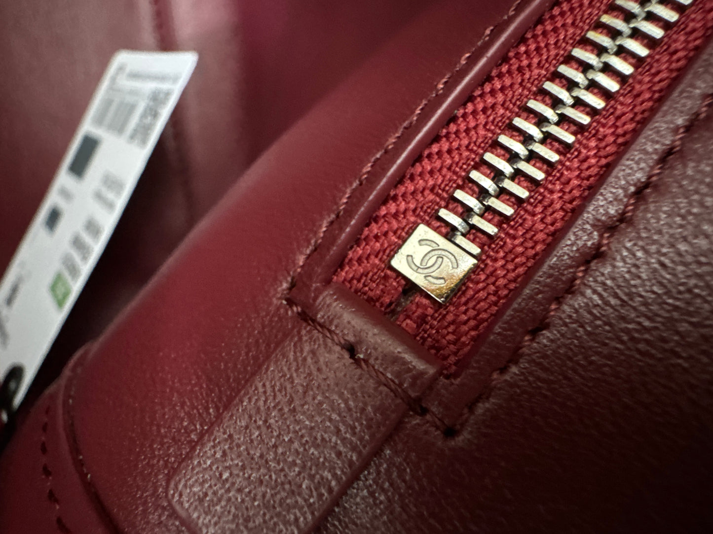 CHANEL 26S Maxi Flap Bag 黑銀小號（32cm)