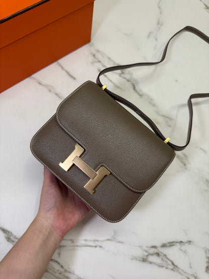 HERMES Mini Constance 大象灰山羊皮 金扣 Etoupe GHW