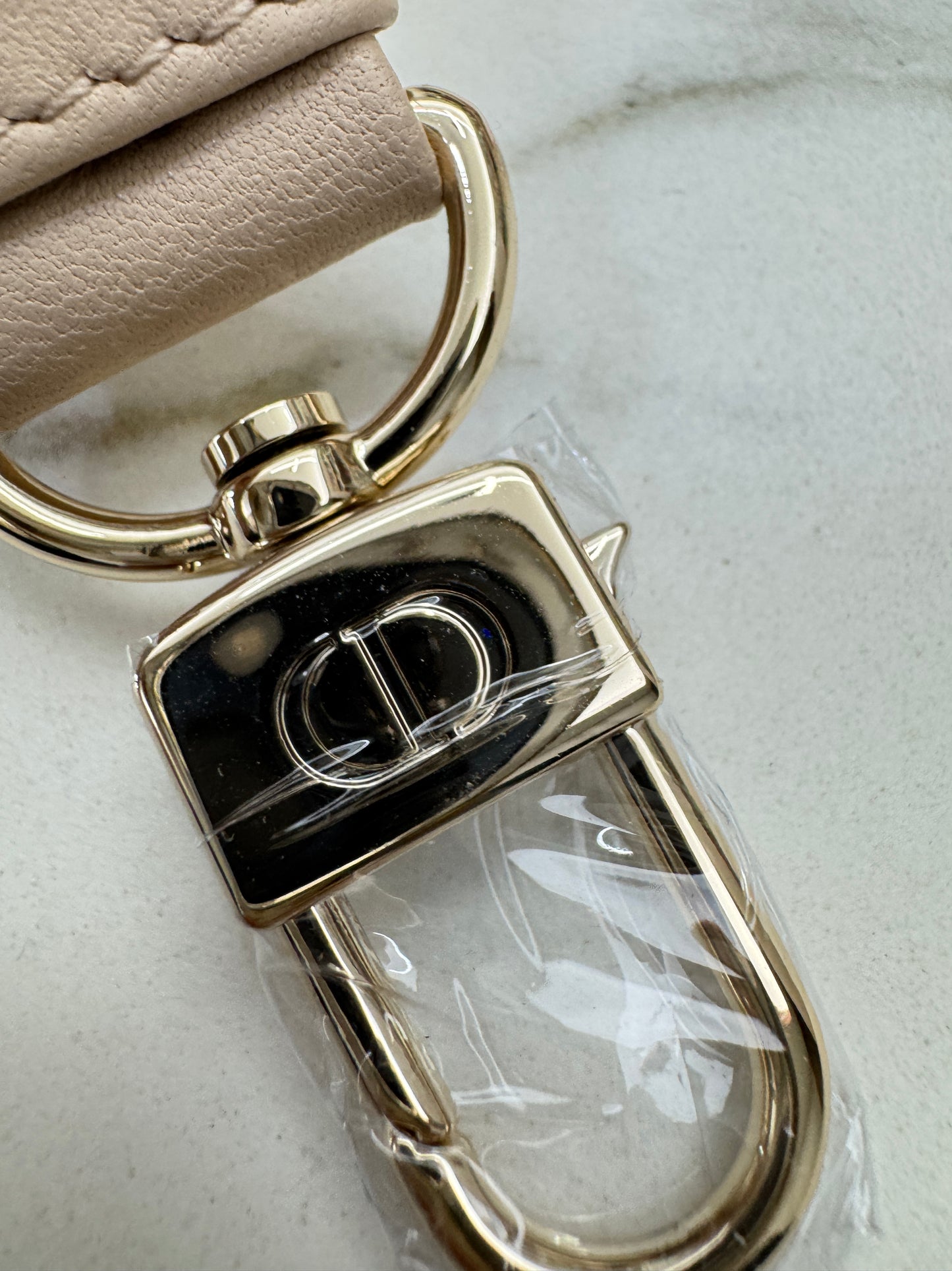 DIOR D-Joy Small 胭脂米 Powder Beige￼