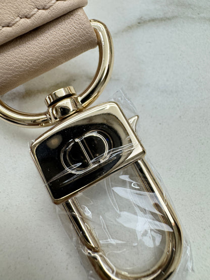 DIOR D-Joy Small 胭脂米 Powder Beige￼