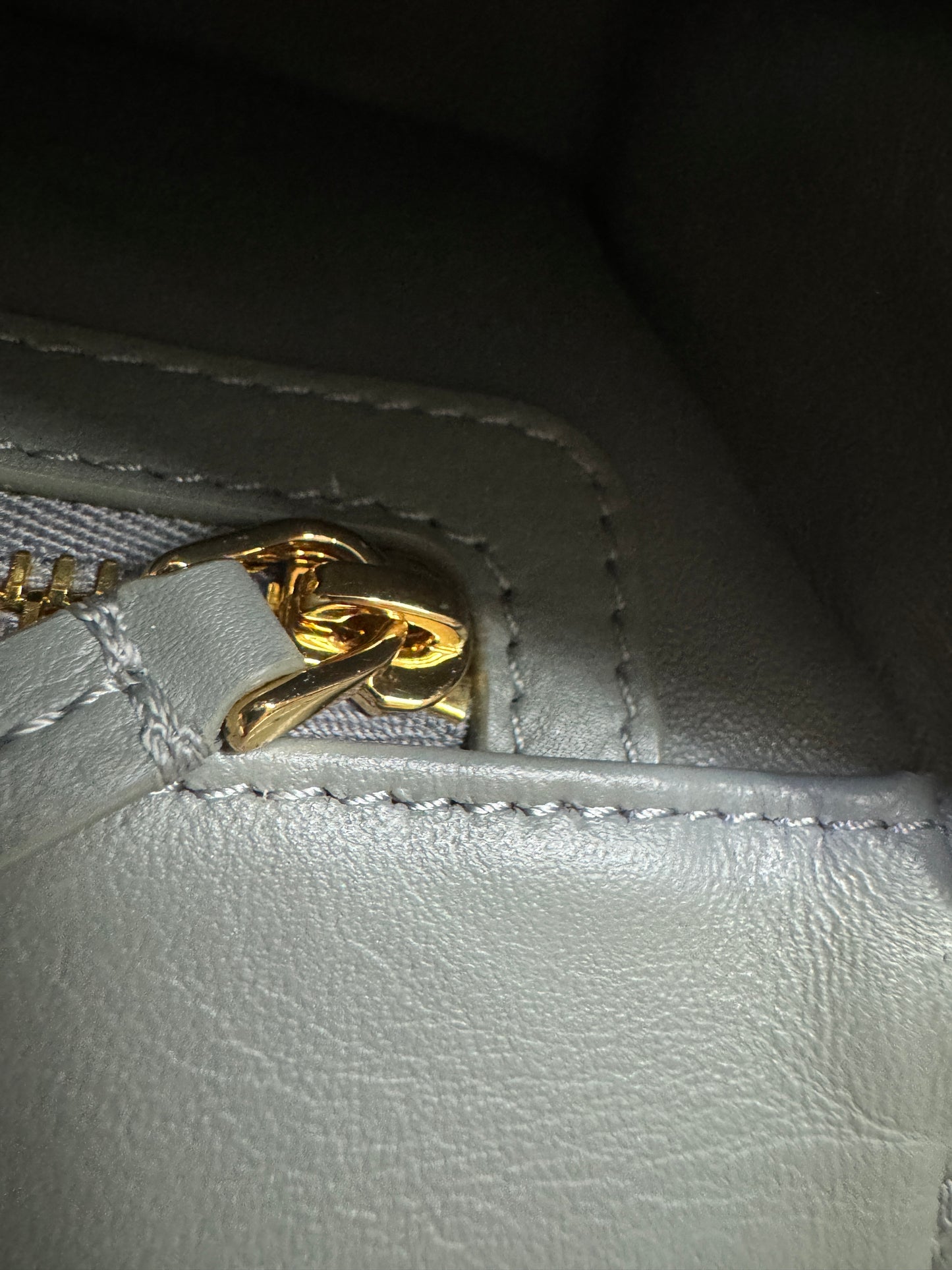 DIOR Caro 石灰色 小號