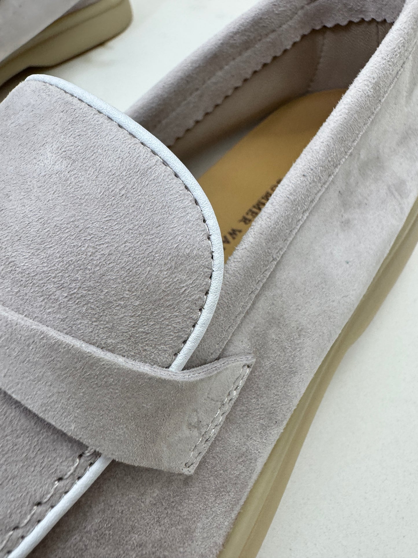 LORO PIANA Summer Walk 珍珠灰滾邊款樂福鞋