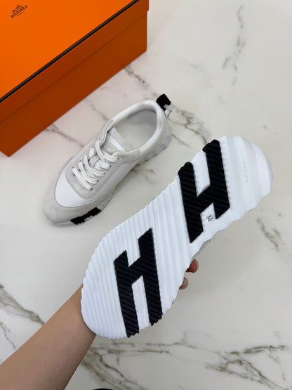 HERMES Bouncing 皮款白色