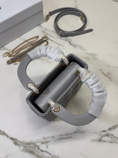 DIOR Lady Dior Mini 珠光灰