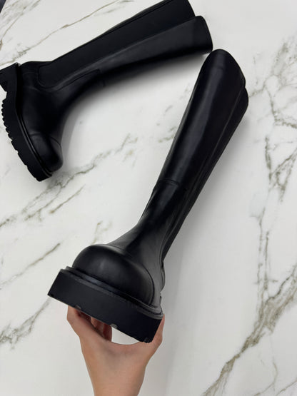 CHANEL 24B 切爾西長靴