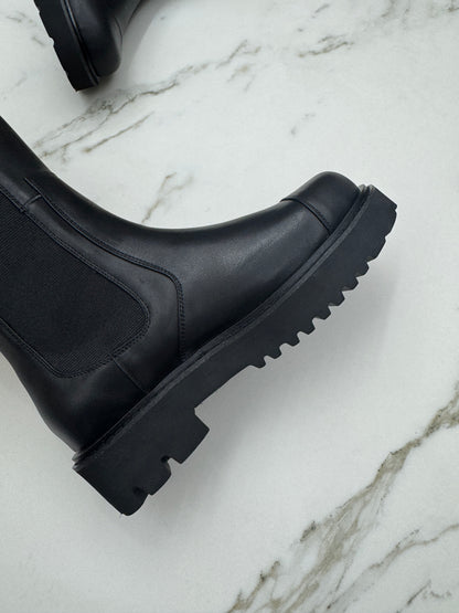 CHANEL 24B 切爾西長靴