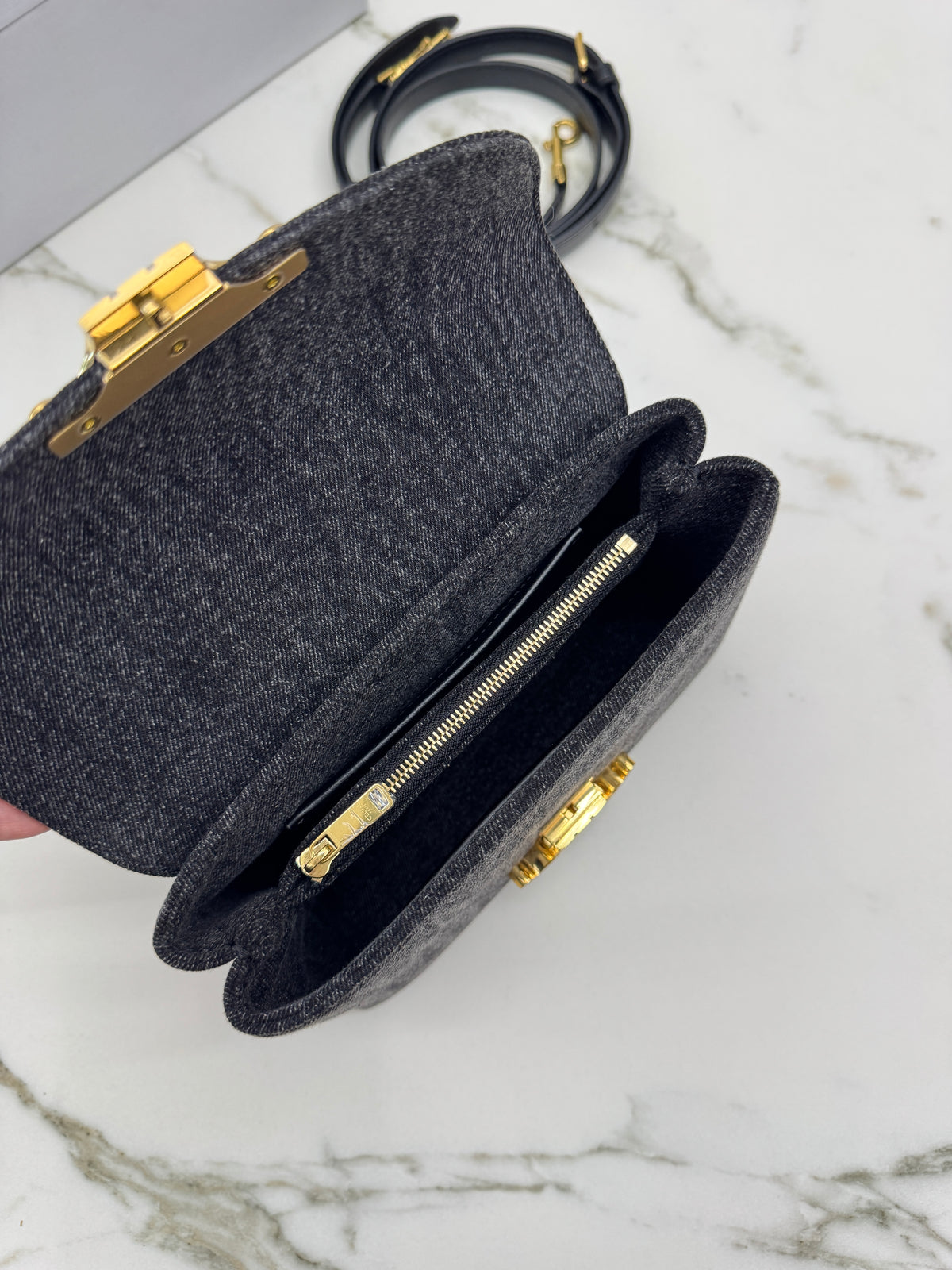 CELINE Teen Nino 黑牛仔