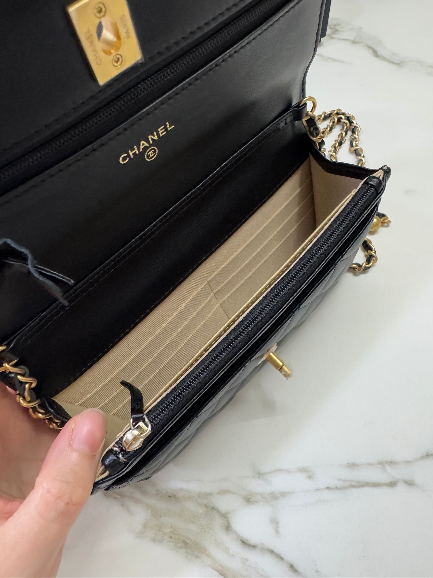 CHANEL 金球woc